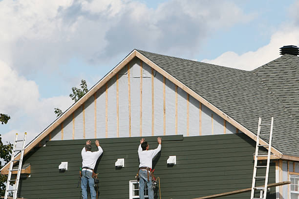 Professional Siding Contractor technician working in Walkertown, NC